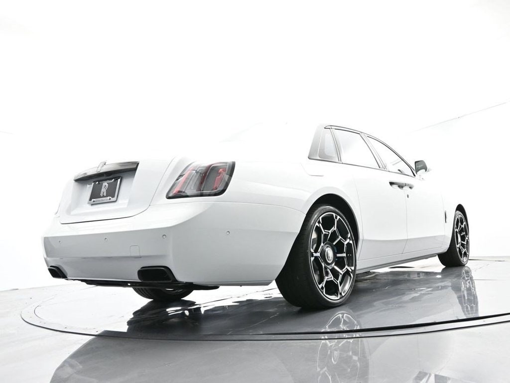 2026 Rolls-Royce Ghost Black Badge - Photo 45