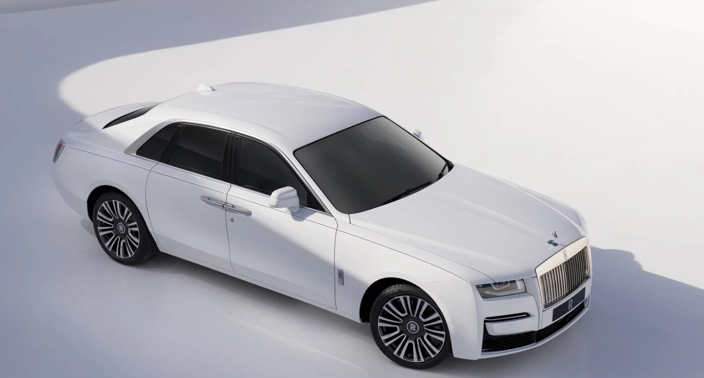 2021 Rolls-Royce Ghost Wins Luxury Car of the Year Award