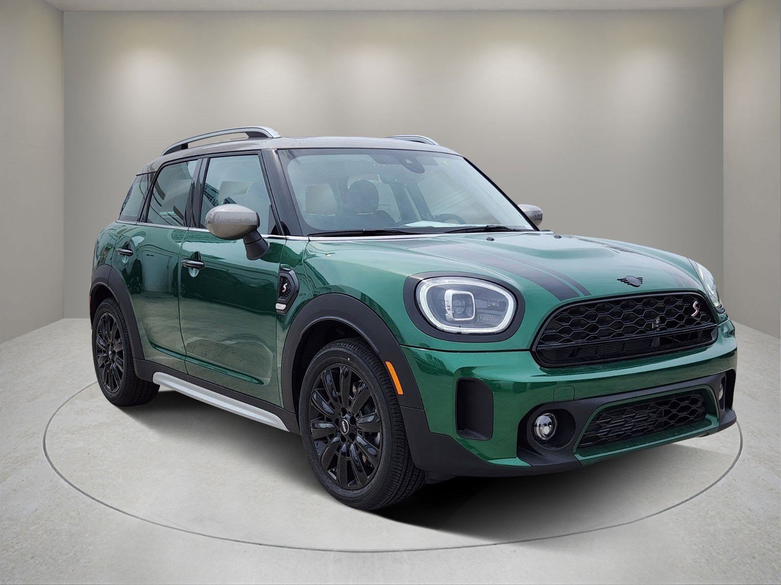 Used 2024 MINI Countryman S with VIN WMZ53BR09R3S16808 for sale in Miami, FL