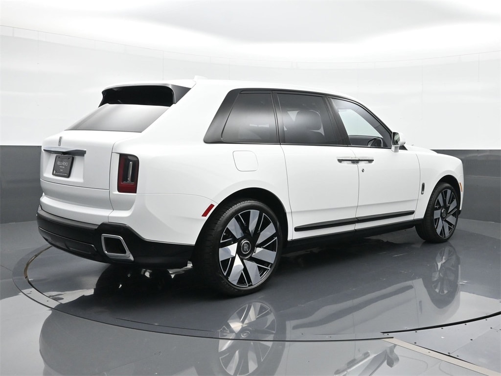 New 2025 Rolls-Royce Cullinan SUV