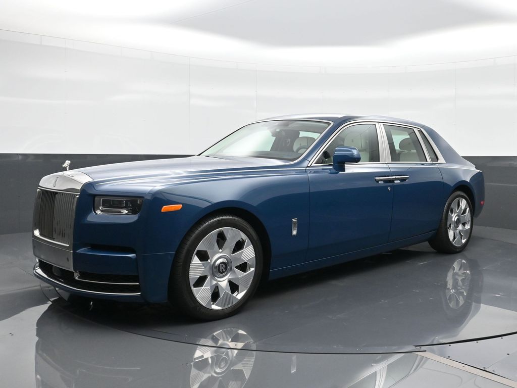 2026 Rolls-Royce Phantom -'s photo