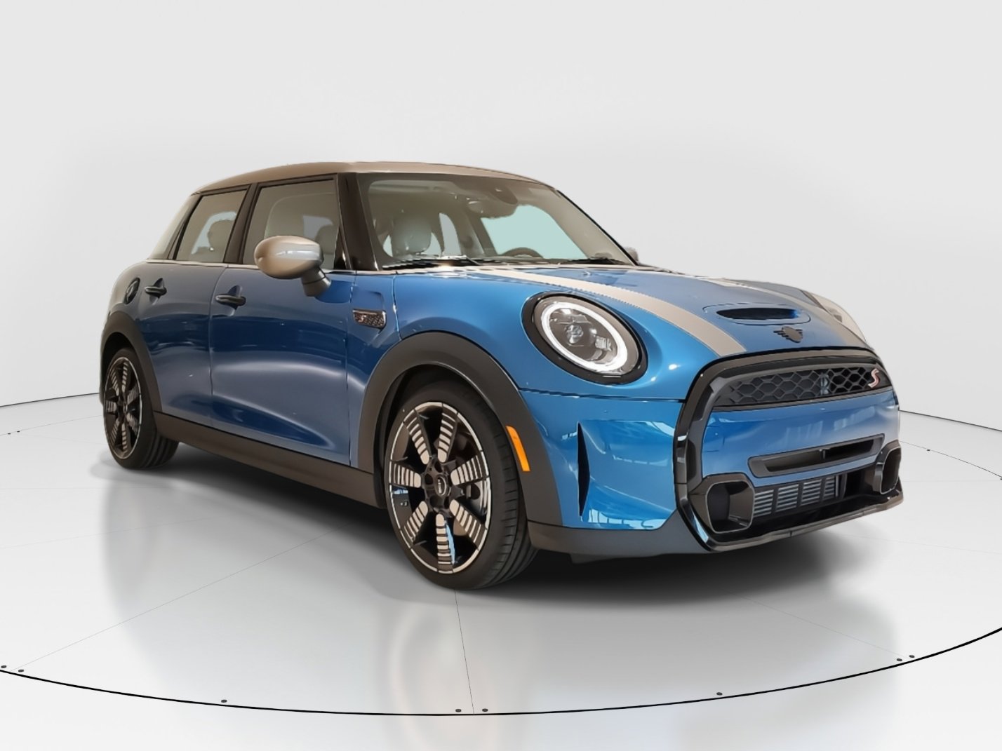 Certified 2022 MINI Hardtop 4 Door S with VIN WMW53DK02N2P95403 for sale in Miami, FL