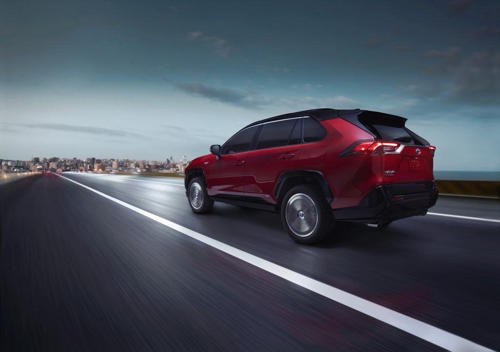 https://pictures.dealer.com/b/bramptoneasttoyota/0901/aceaacc8f22956302e462ea5ba89a3bcx.jpg
