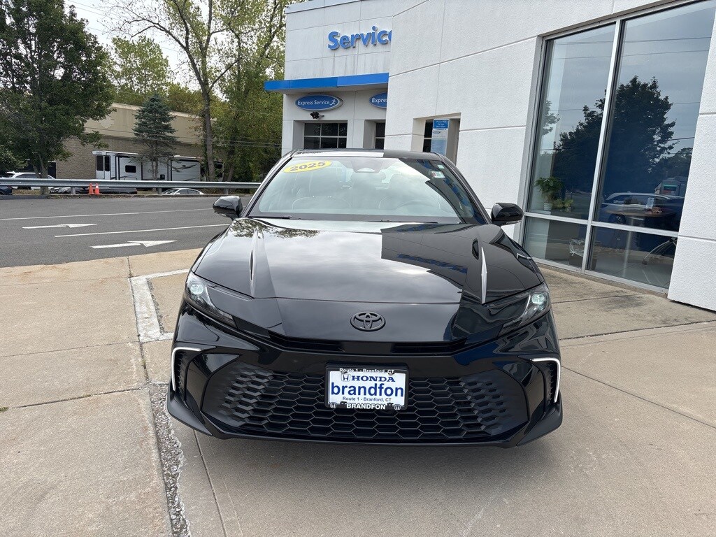 2025 Toyota Camry SE photo 2