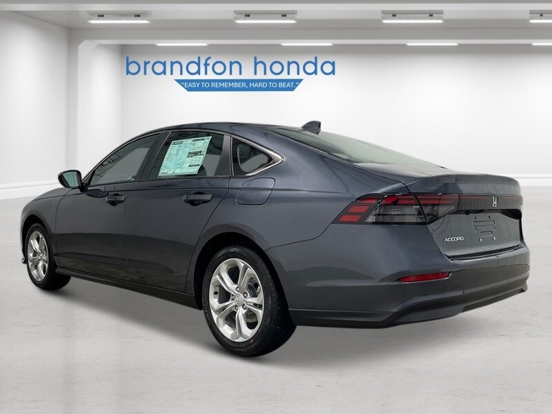 2025 Honda Accord LX photo 3