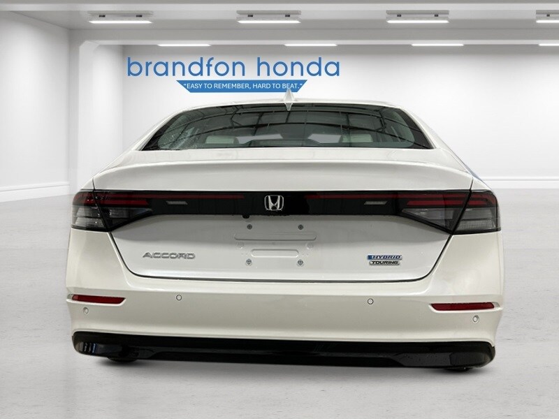2025 Honda Accord Hybrid Touring photo 4