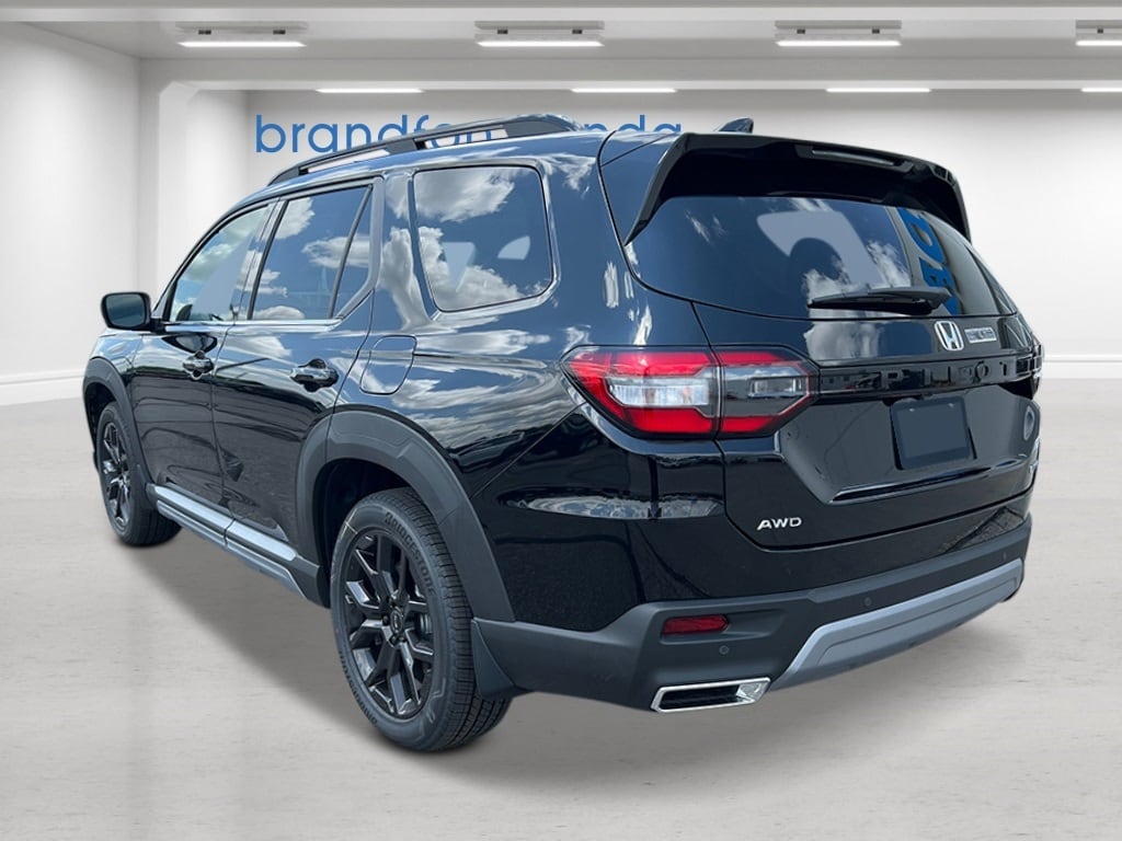 New 2025 Honda Pilot Touring SUV