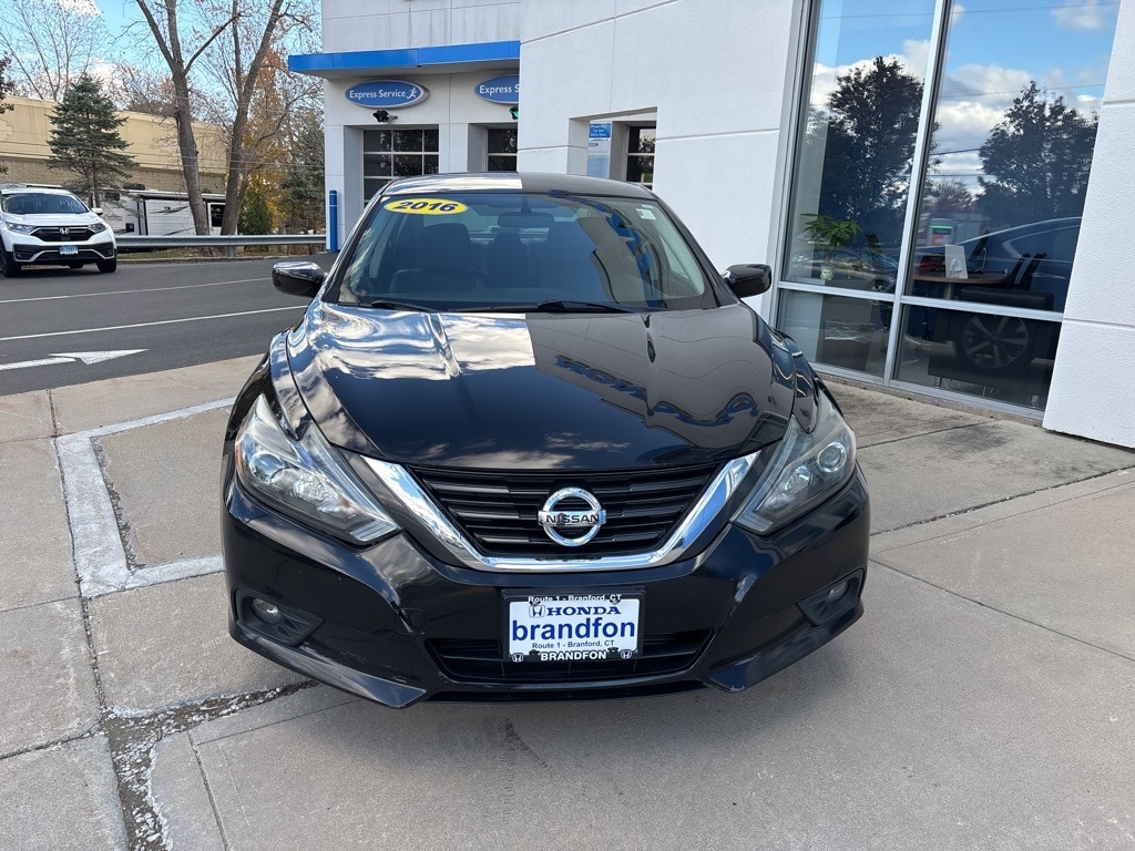Used 2016 Nissan Altima SR with VIN 1N4AL3AP0GC240690 for sale in Branford, CT