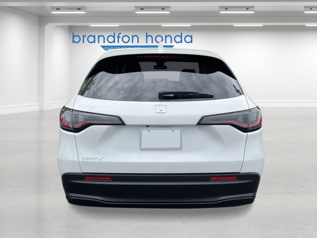 2026 Honda HR-V LX photo 4