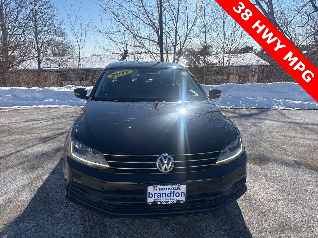 Used 2017 Volkswagen Jetta 1.4T SE Sedan