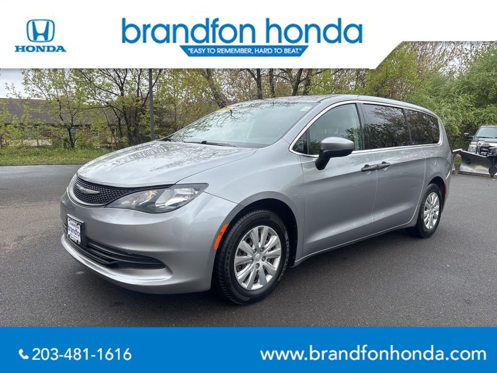 Used 2018 Chrysler Pacifica L Minivan/Van