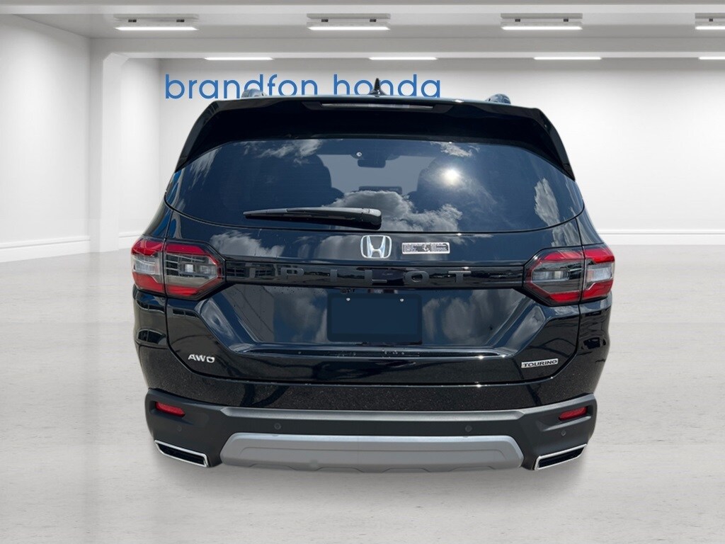 2025 Honda Pilot Touring photo 4