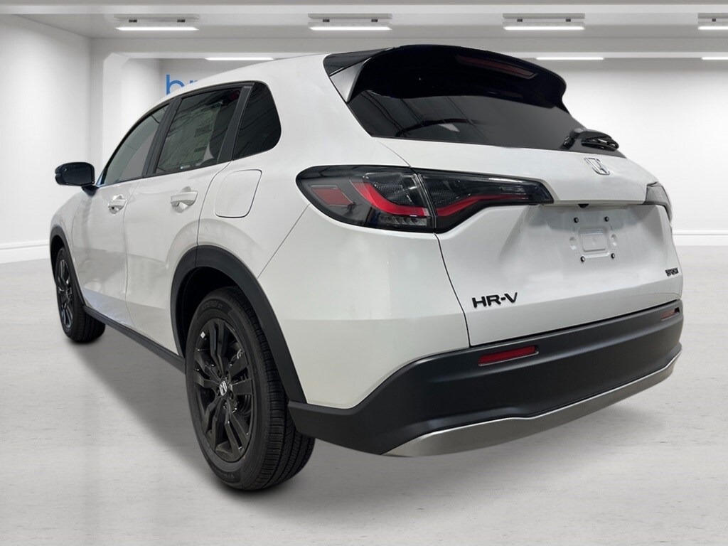 2026 Honda HR-V Sport photo 3