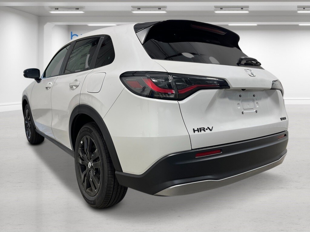 2026 Honda HR-V Sport photo 2