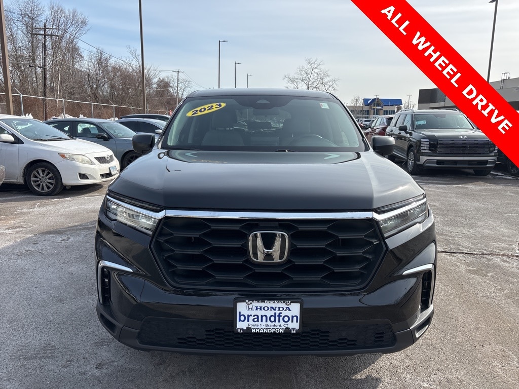 Used 2023 Honda Pilot LX SUV