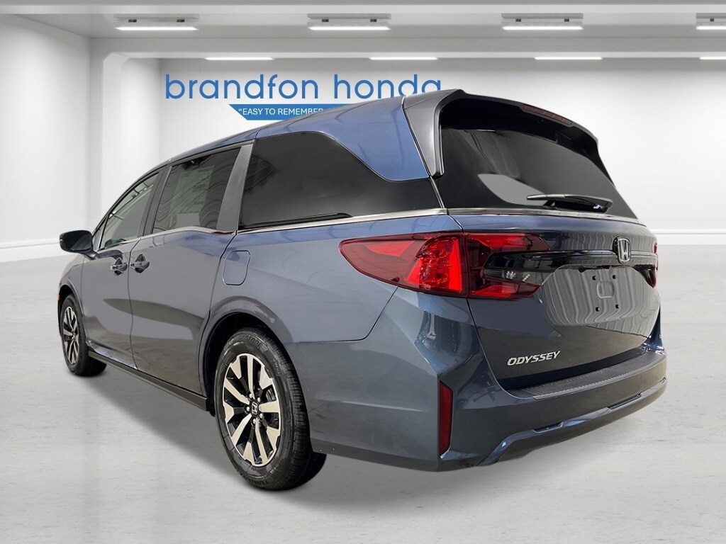 2026 Honda Odyssey EX-L photo 3