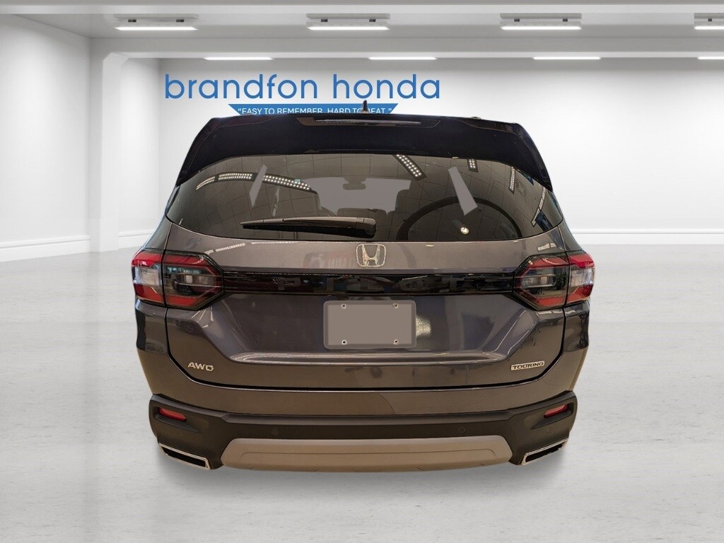 2025 Honda Pilot Touring photo 4