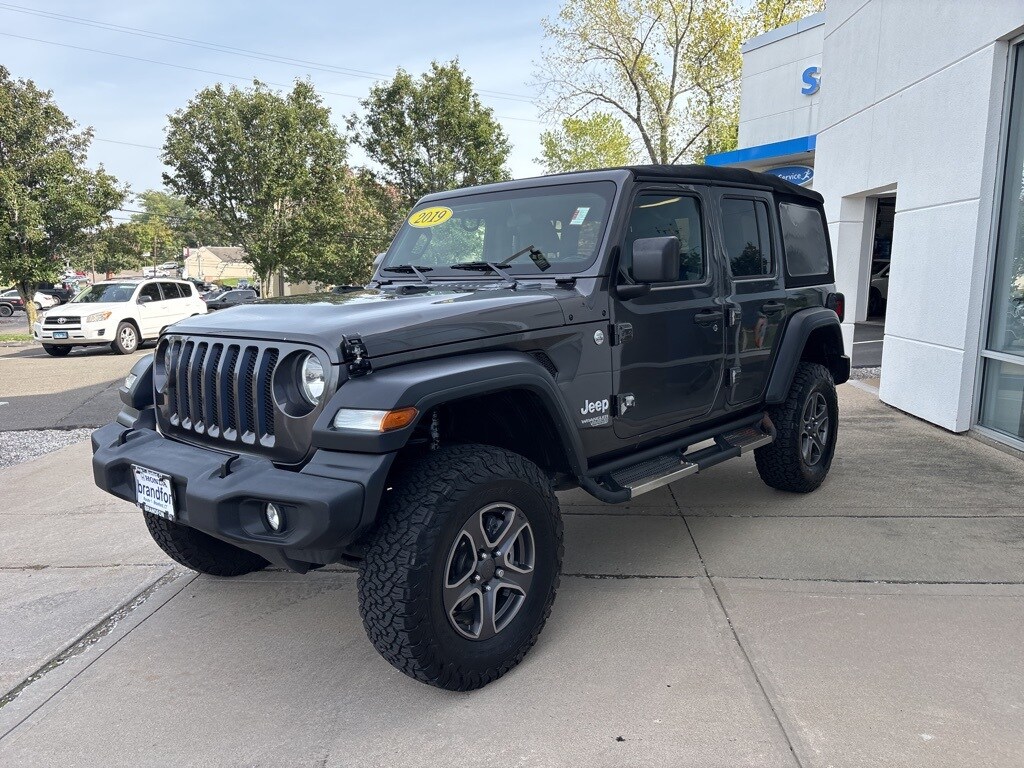 2019 Jeep Wrangler Unlimited Sport S photo 3