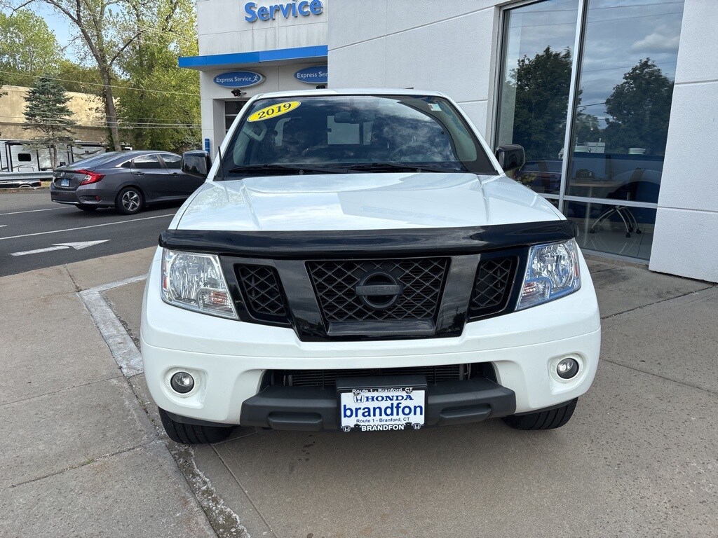 2019 Nissan Frontier SV photo 2