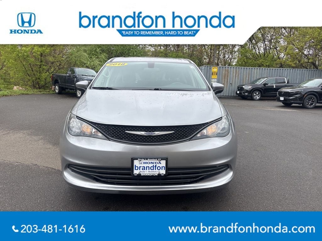 Used 2018 Chrysler Pacifica L Minivan/Van