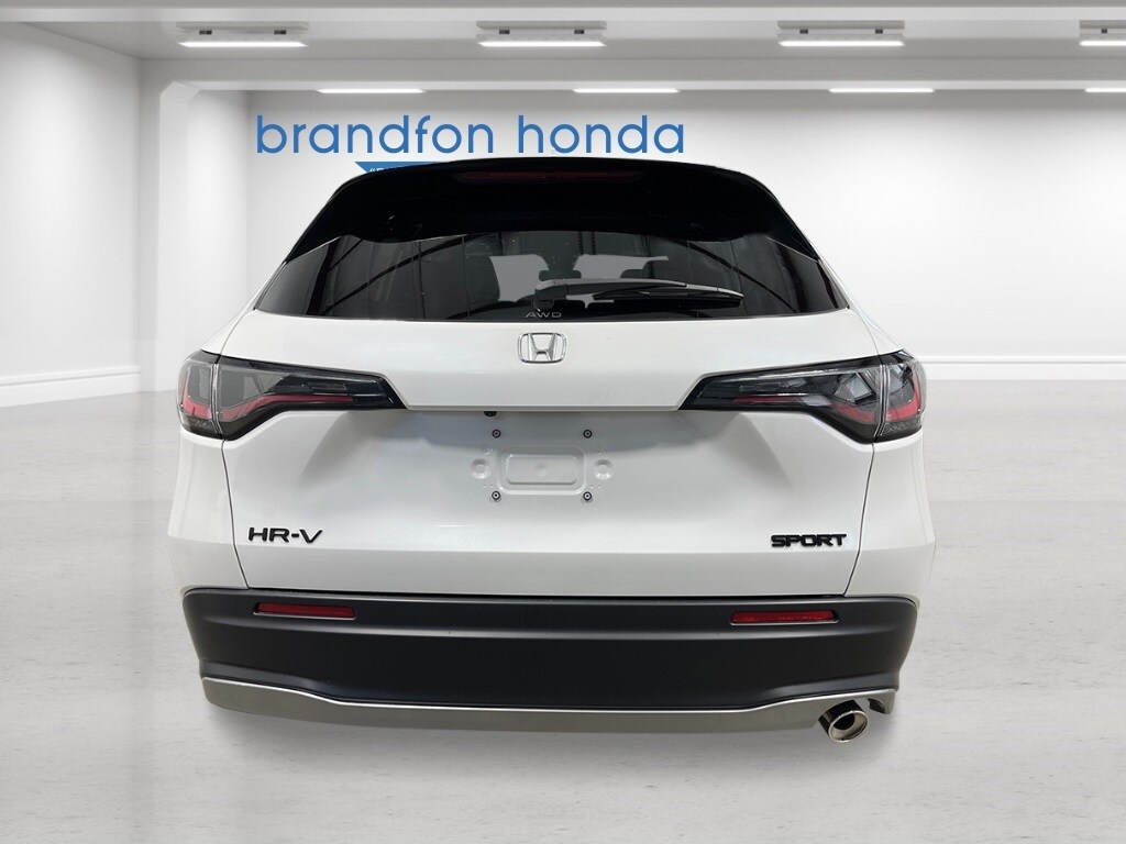2026 Honda HR-V Sport photo 2