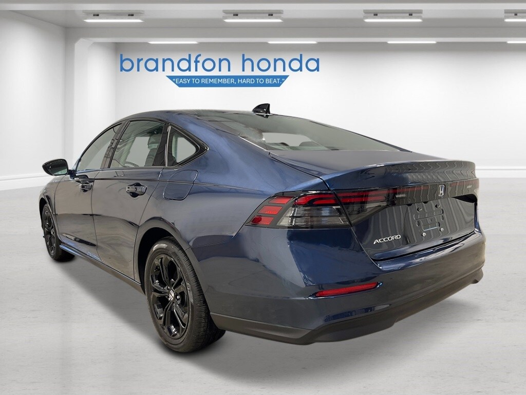 2025 Honda Accord SE photo 3