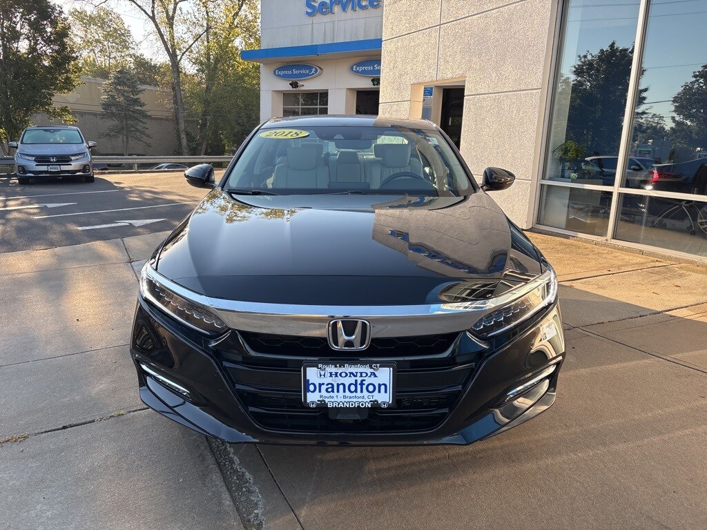 2018 Honda Accord Hybrid Touring photo 2