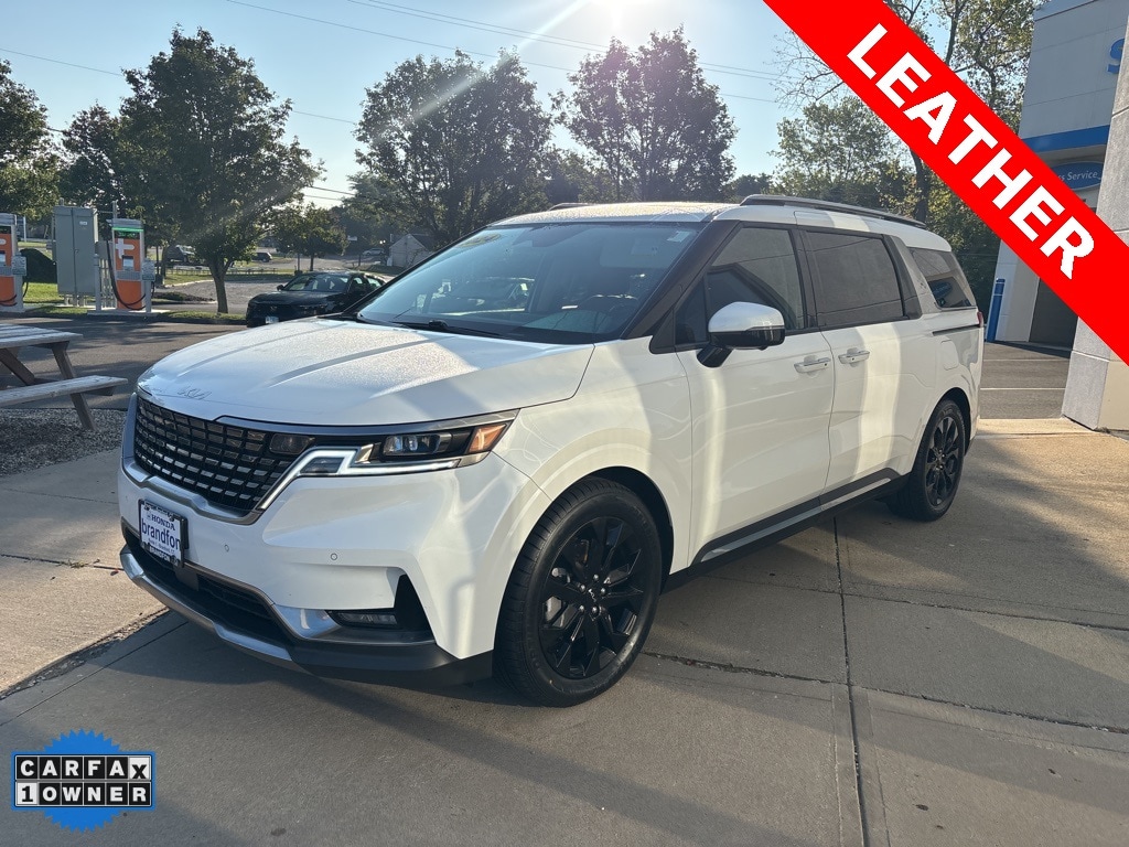 Used 2024 Kia Carnival SX Prestige Minivan/Van