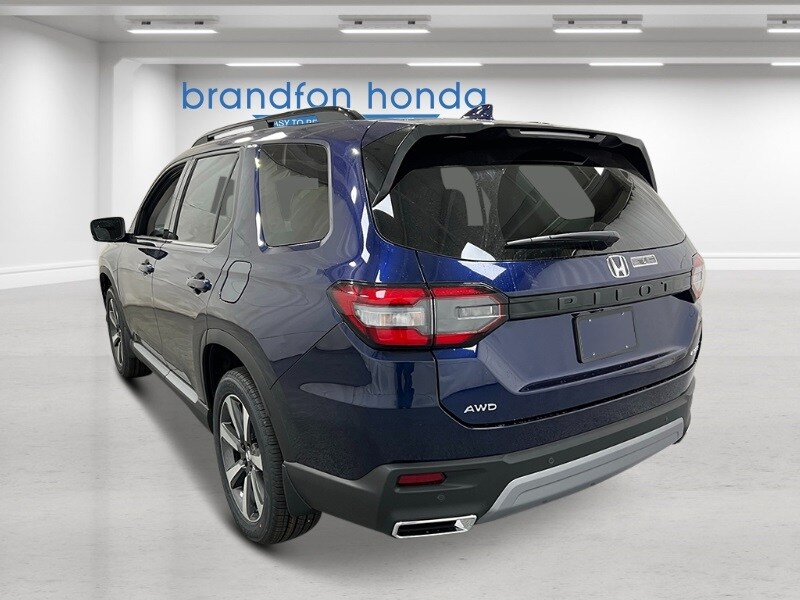 2025 Honda Pilot Touring photo 2