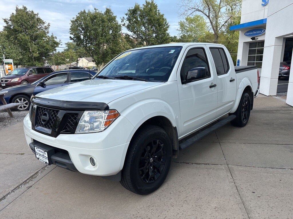 2019 Nissan Frontier SV photo 3