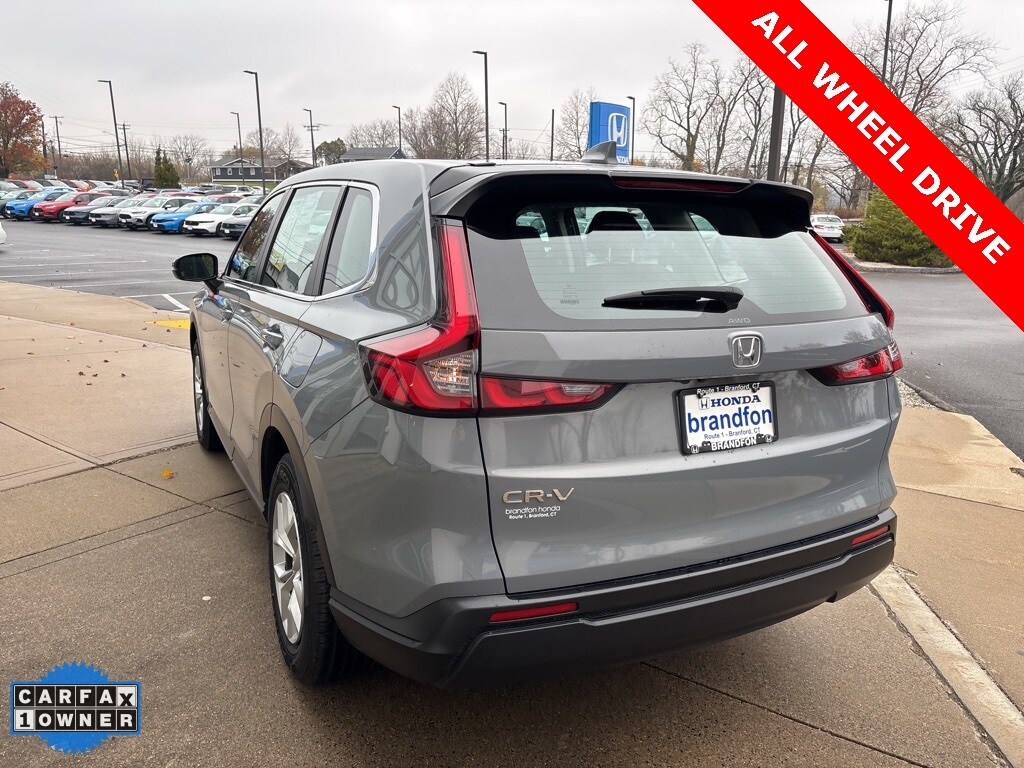 2024 Honda CR-V LX photo 4