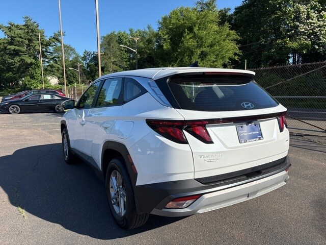 2025 Hyundai Tucson SE photo 4