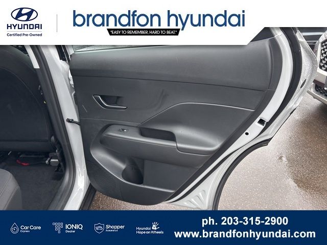 2026 Hyundai Kona SE - Photo 9