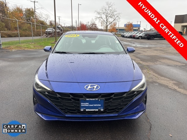 2021 Hyundai Elantra SE's photo