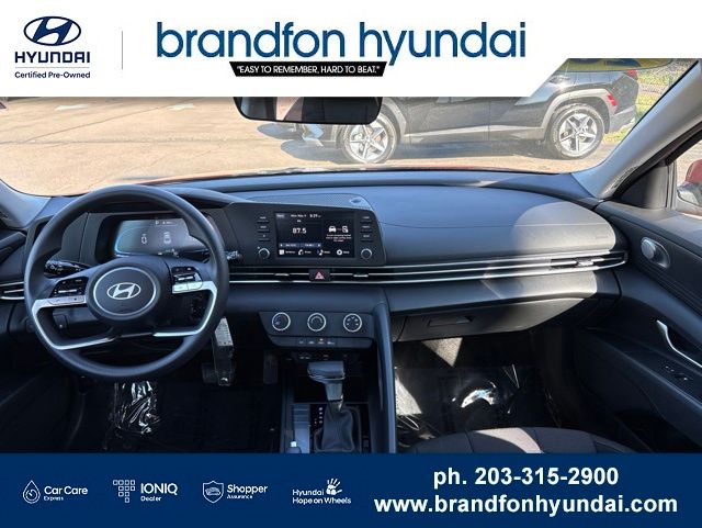 2026 Hyundai Elantra SE - Photo 12