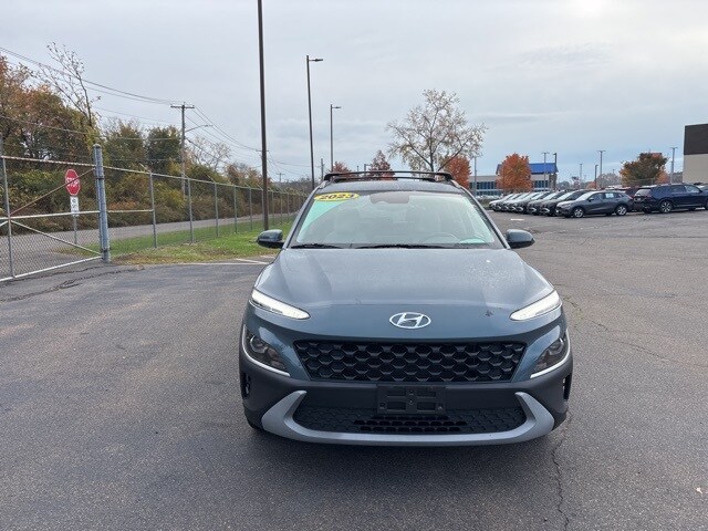 2023 Hyundai Kona SEL photo 2