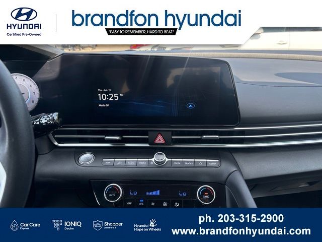 2024 Hyundai Elantra SEL - Photo 19