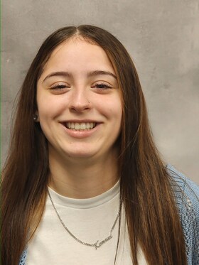 Staff member Gianna Luciano from ID_14b61e141ecc