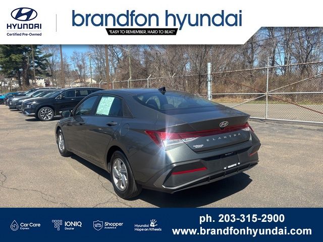 2026 Hyundai Elantra SE - Photo 4