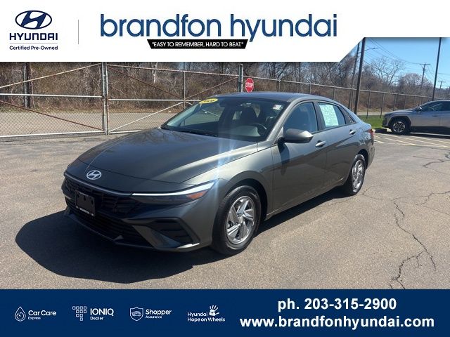 2026 Hyundai Elantra SE - Photo 3