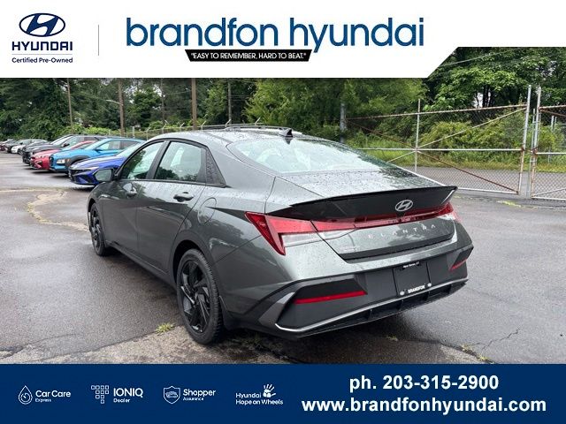 2026 Hyundai Elantra SEL Sport - Photo 4