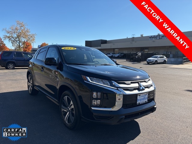 2024 Mitsubishi Outlander Sport ES's photo