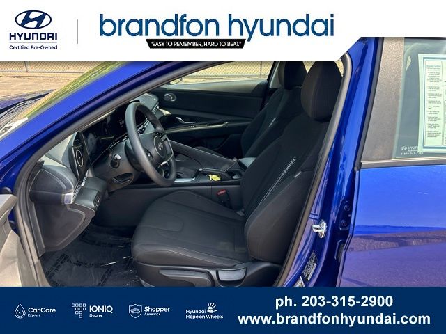 2024 Hyundai Elantra SEL - Photo 21