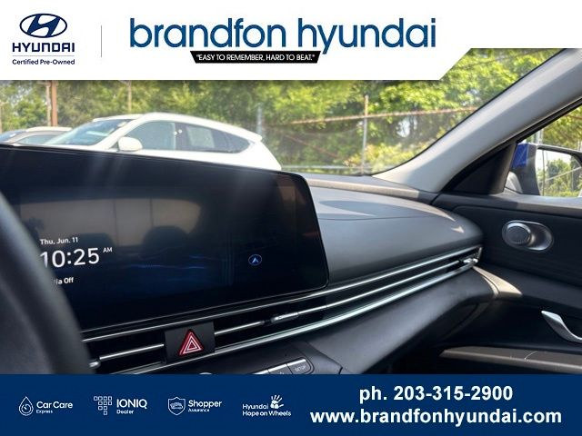 2024 Hyundai Elantra SEL - Photo 18