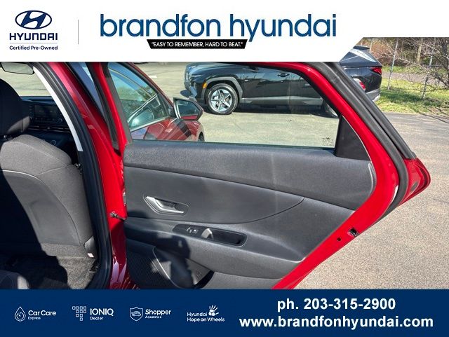 2026 Hyundai Elantra SE - Photo 9