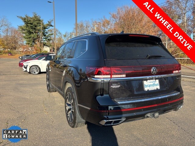 2024 Volkswagen Atlas SEL Premium R-Line photo 3