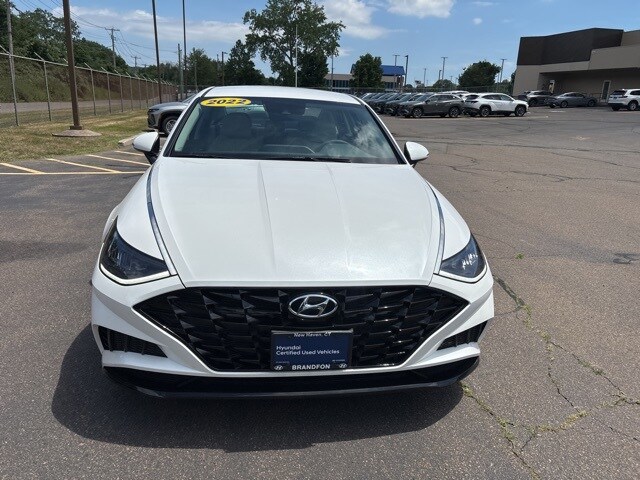 2022 Hyundai Sonata SEL photo 2