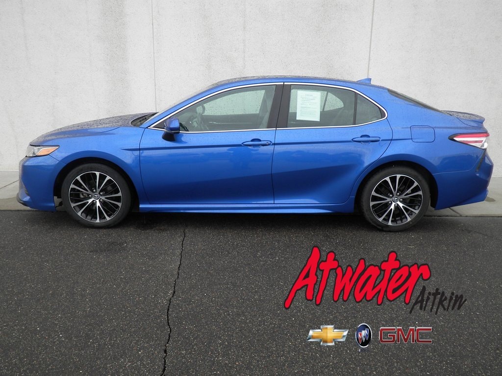 Used 2020 Toyota Camry SE with VIN 4T1G11AK9LU337275 for sale in Aitkin, Minnesota