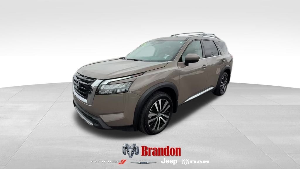 Used 2025 Nissan Pathfinder Platinum SUV