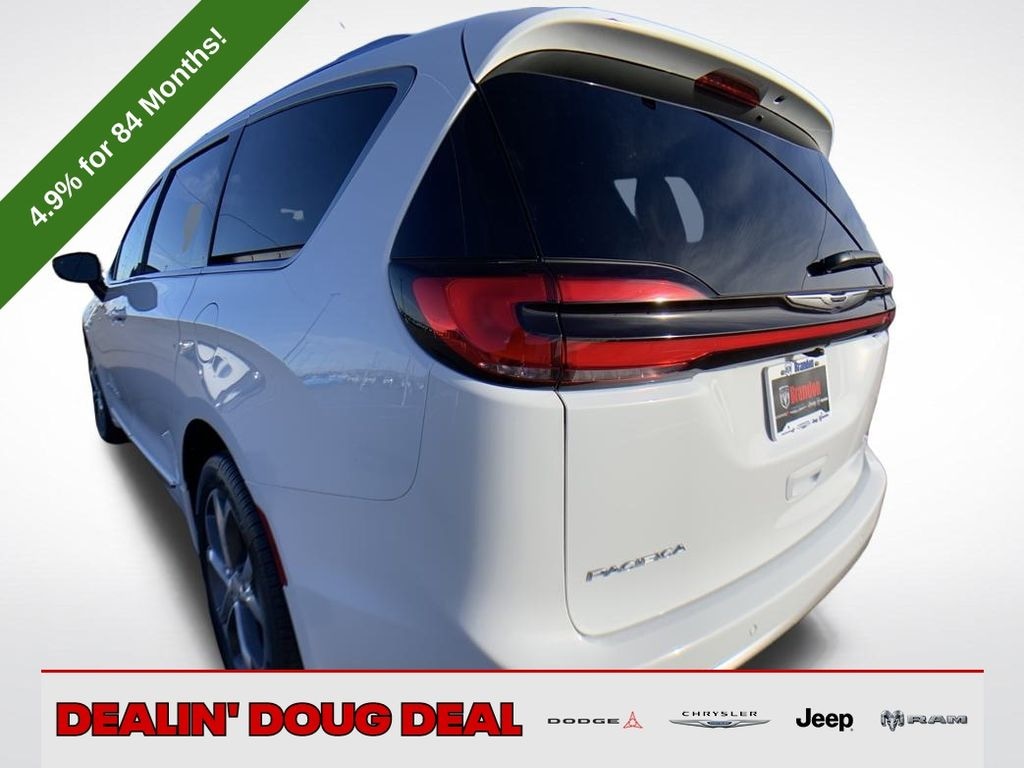 New 2026 Chrysler Pacifica Pinnacle Passenger Van